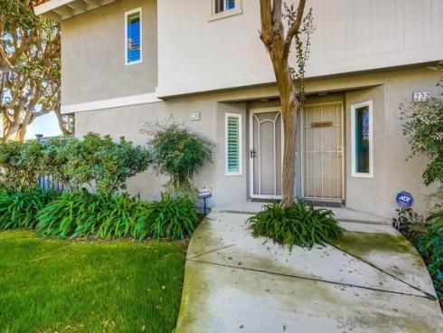 220  Lemon Grove  , Irvine, CA