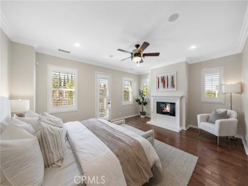 35  Twin Gables  , Irvine, CA