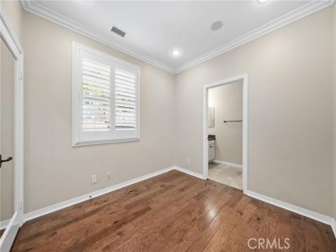 35  Twin Gables  , Irvine, CA