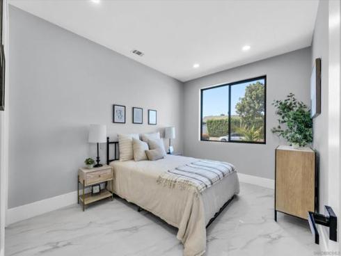 18802  Saginaw Drive  , Irvine, CA