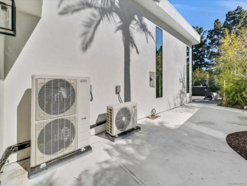 18802  Saginaw Drive  , Irvine, CA