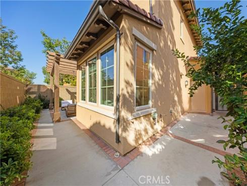 92  Bianco  , Irvine, CA