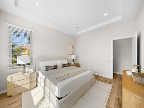 92  Bianco  , Irvine, CA