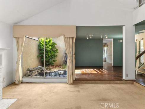 2  Bluebird  , Irvine, CA