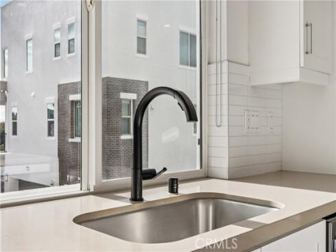 170  Fable  , Irvine, CA