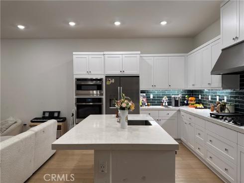 105  Sash  , Irvine, CA