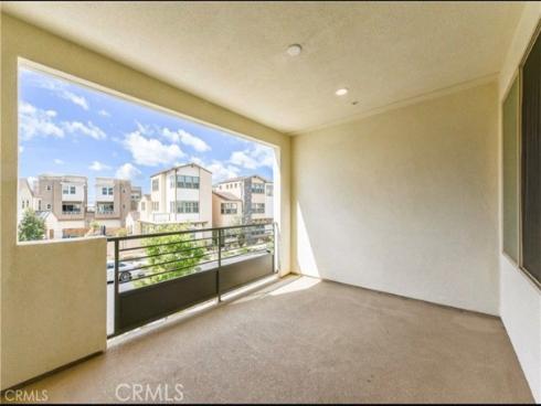 175  Frame  , Irvine, CA