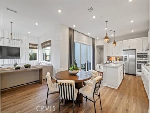 194  Billings  , Irvine, CA