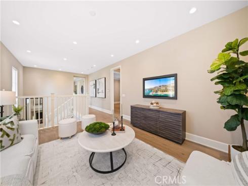 100 Viano , Irvine, CA