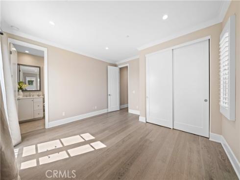 100 Viano , Irvine, CA