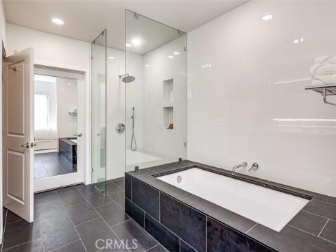 21  Gramercy  306 , Irvine, CA