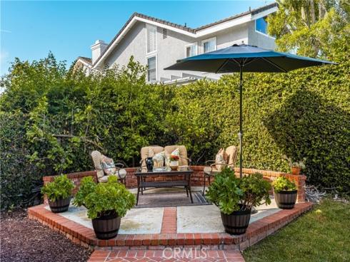 7 Whispering Wind , Irvine, CA