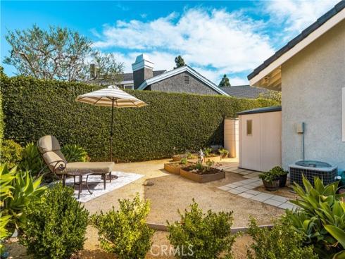 7 Whispering Wind , Irvine, CA