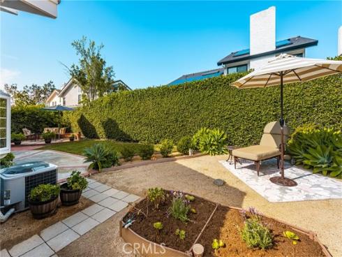 7 Whispering Wind , Irvine, CA