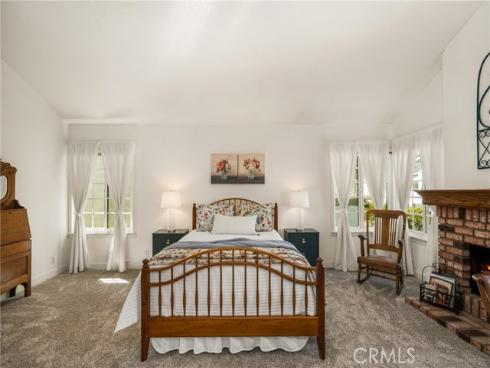 7 Whispering Wind , Irvine, CA