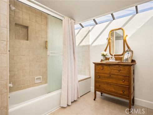 7 Whispering Wind , Irvine, CA