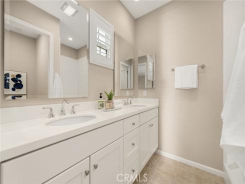 56  Strawberry  , Irvine, CA