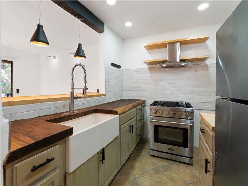 348  Orange Blossom  154 , Irvine, CA