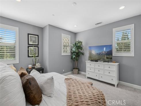 137  Halo  , Irvine, CA