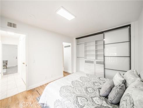 46  Echo  16  Run, Irvine, CA