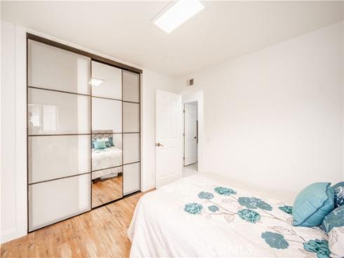 46  Echo  16  Run, Irvine, CA