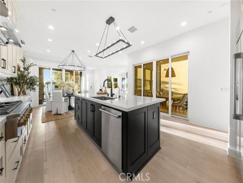 134  Aspect  , Irvine, CA