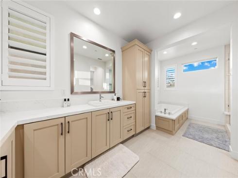 134  Aspect  , Irvine, CA