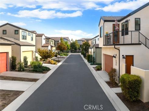 134  Aspect  , Irvine, CA