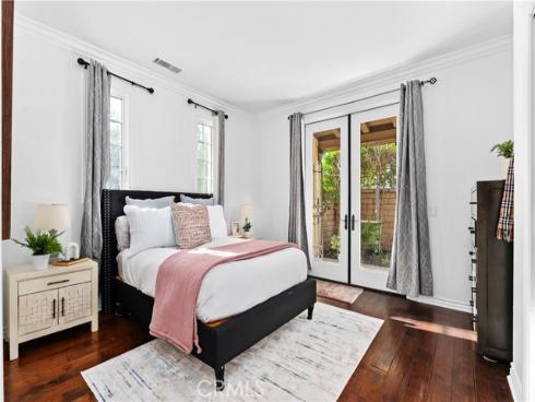 20  Dreamlight  , Irvine, CA