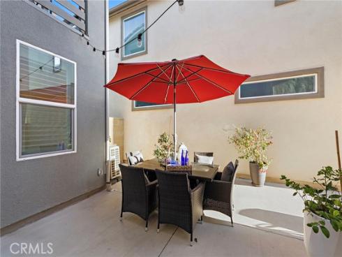 312  Merit  , Irvine, CA