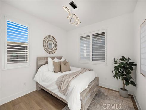 312  Merit  , Irvine, CA