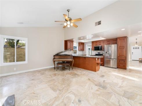 2  Mccormick  , Irvine, CA