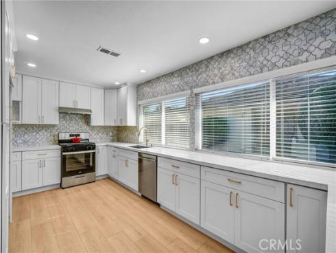 8  Dogwood  , Irvine, CA