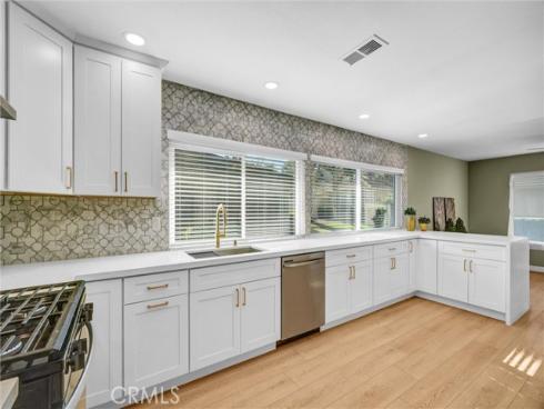 8  Dogwood  , Irvine, CA