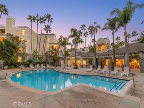 2233 Martin 216 , Irvine, CA