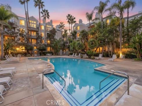 2233 Martin 216 , Irvine, CA