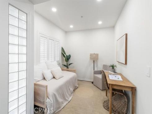 2233 Martin 216 , Irvine, CA