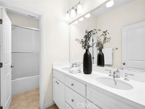 61  Lupari  , Irvine, CA