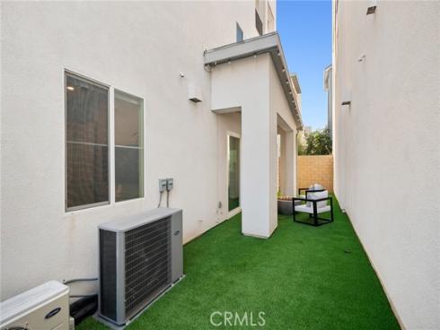 114  Source  , Irvine, CA