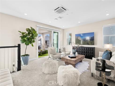 114  Source  , Irvine, CA