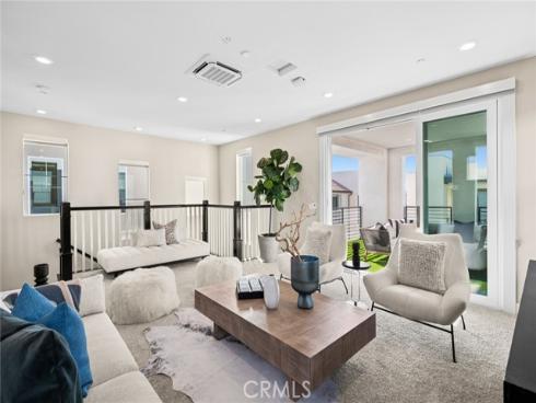 114  Source  , Irvine, CA