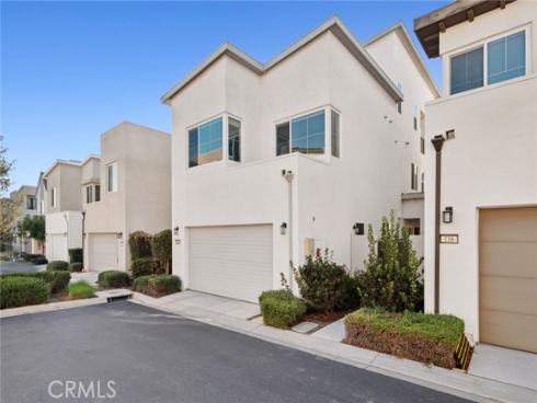 114  Source  , Irvine, CA