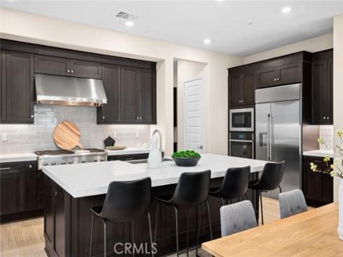 114  Source  , Irvine, CA