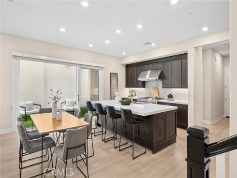 114  Source  , Irvine, CA