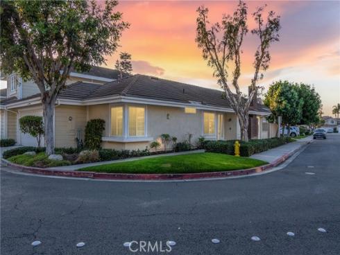 29  Cedarlake #53  , Irvine, CA