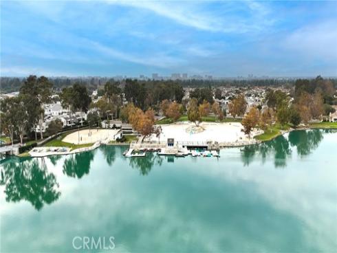 29  Cedarlake #53  , Irvine, CA