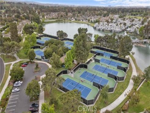 29  Cedarlake #53  , Irvine, CA