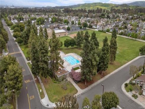 29  Cedarlake #53  , Irvine, CA