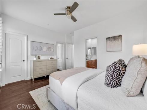 65  Chantilly  , Irvine, CA