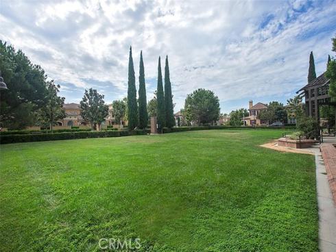 65  Chantilly  , Irvine, CA